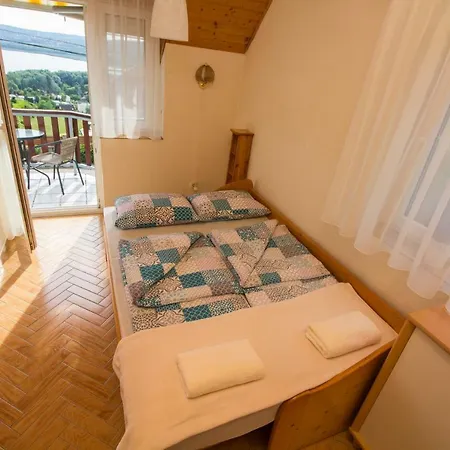 別荘 Szepkilatas Vendeghaz