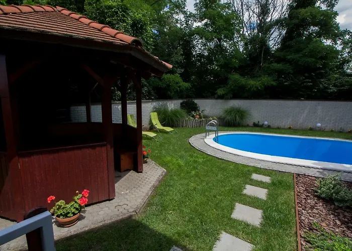 Szepkilatas Vendeghaz * Balatonfůzfő