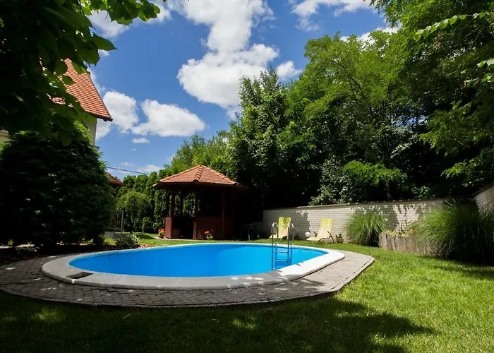 Szepkilatas Vendeghaz بيت للعطل