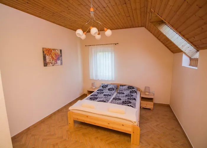 Szepkilatas Vendeghaz بيت للعطل *